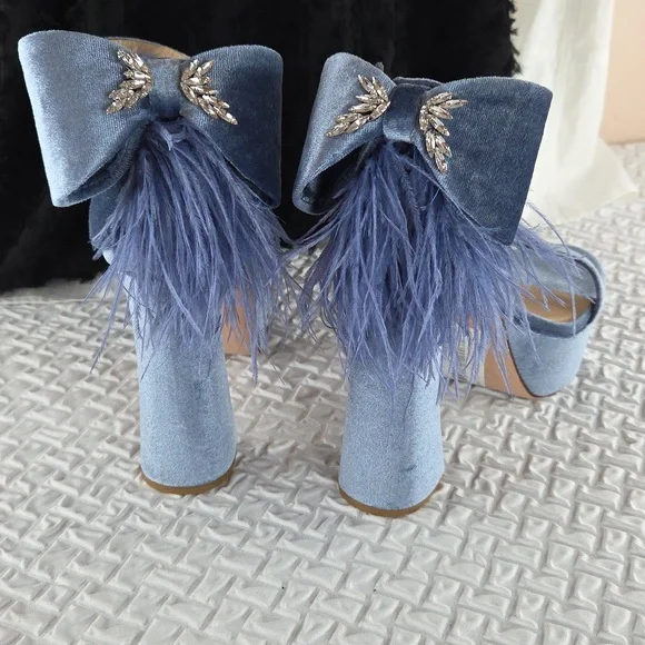 Antonio Melani Womans Powder Blue Platforms  9 Ostrich Feathers Leather Velvet - Picture 3 of 12